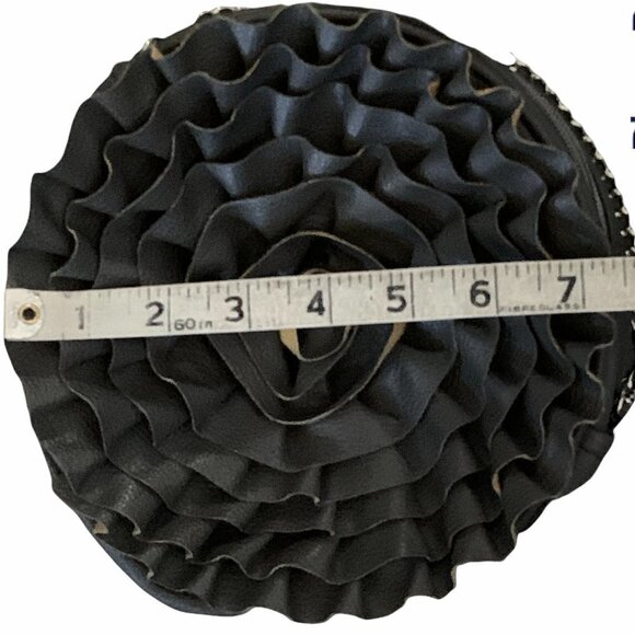 Pair of Small Round 3D Flower Purses Chain Strap - Picture 8 of 11